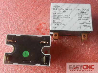 841-S-1A-S-240VAC relay new