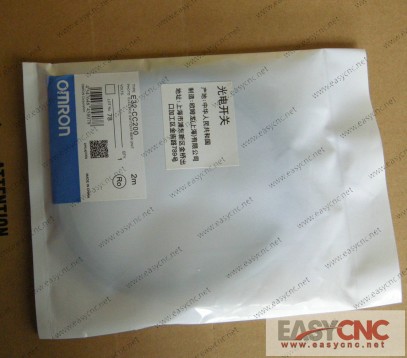 E32-CC200 Omron Photoelectric Switch?New And Original