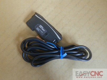 E3X-HD41 Omron smart fiber senso new