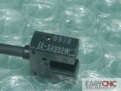 EE-SX952W OMRON sensor used