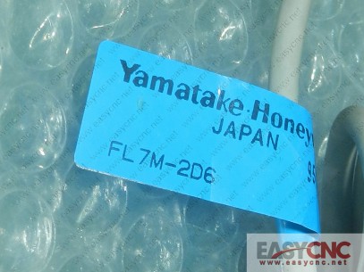 FL7M-2D6 YAMATAKE proximity switch new