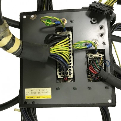 A05B-2535-D053 Fanuc RCC I/F UNIT Robotics Signal Cable Used