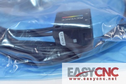 CZ-H37S KEYENCE Digital Fiber Optic Sensor New