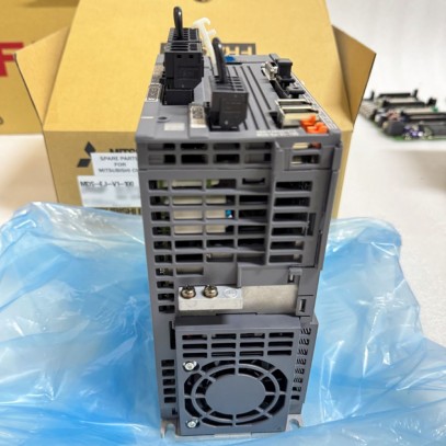 MDS-EJ-V1-100 Mitsubishi AC Servo Drive Used