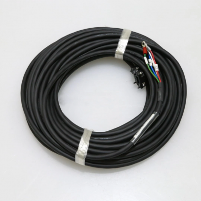 R88A-CAKA002S Omron Cable 2M NEW