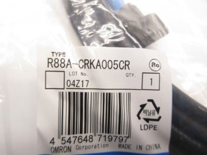 R88A-CRKA005CR Omron Cable 5M NEW