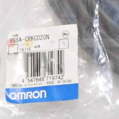 R88A-CRKC020N Omron Servo Encoder Cable 20M NEW