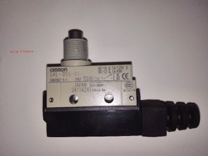 SHL-D55-01 Omron limit switch new