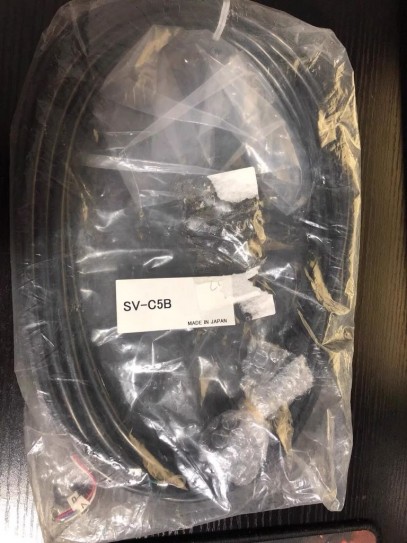 SV-C5B KEYENCE Power Cable 5M NEW