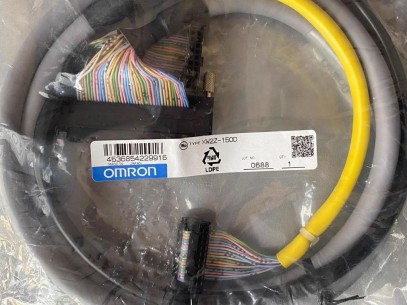 XW2Z-150D Omron Cable 1.5M NEW