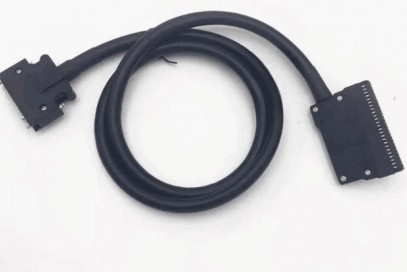 XW2Z-150J-B24 Omron Cable 1.5M NEW