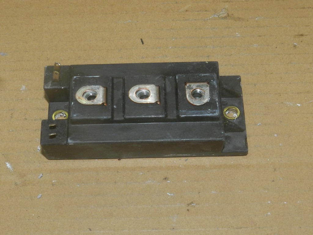 2MBI300U2B-060 Fuji IGBT new