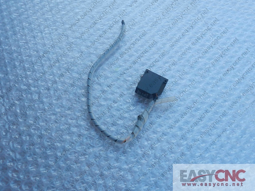 E3S-LS20C4S Omron photoeltirc switch used