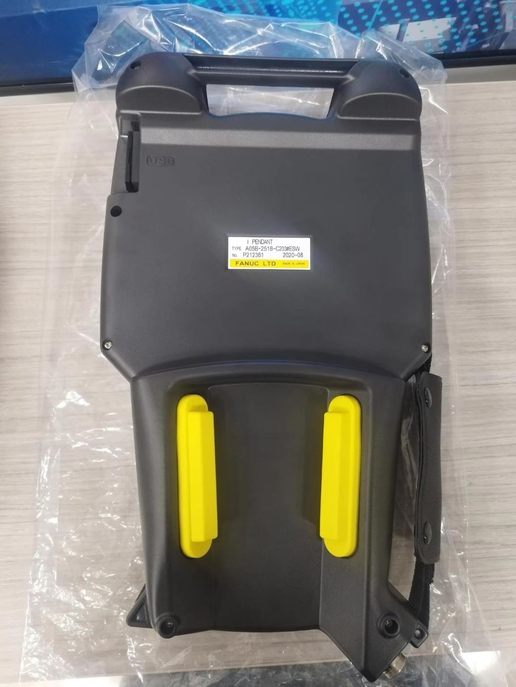 A05B-2518-C203#ESW FANUC Teach Pendant (i pendant) Used