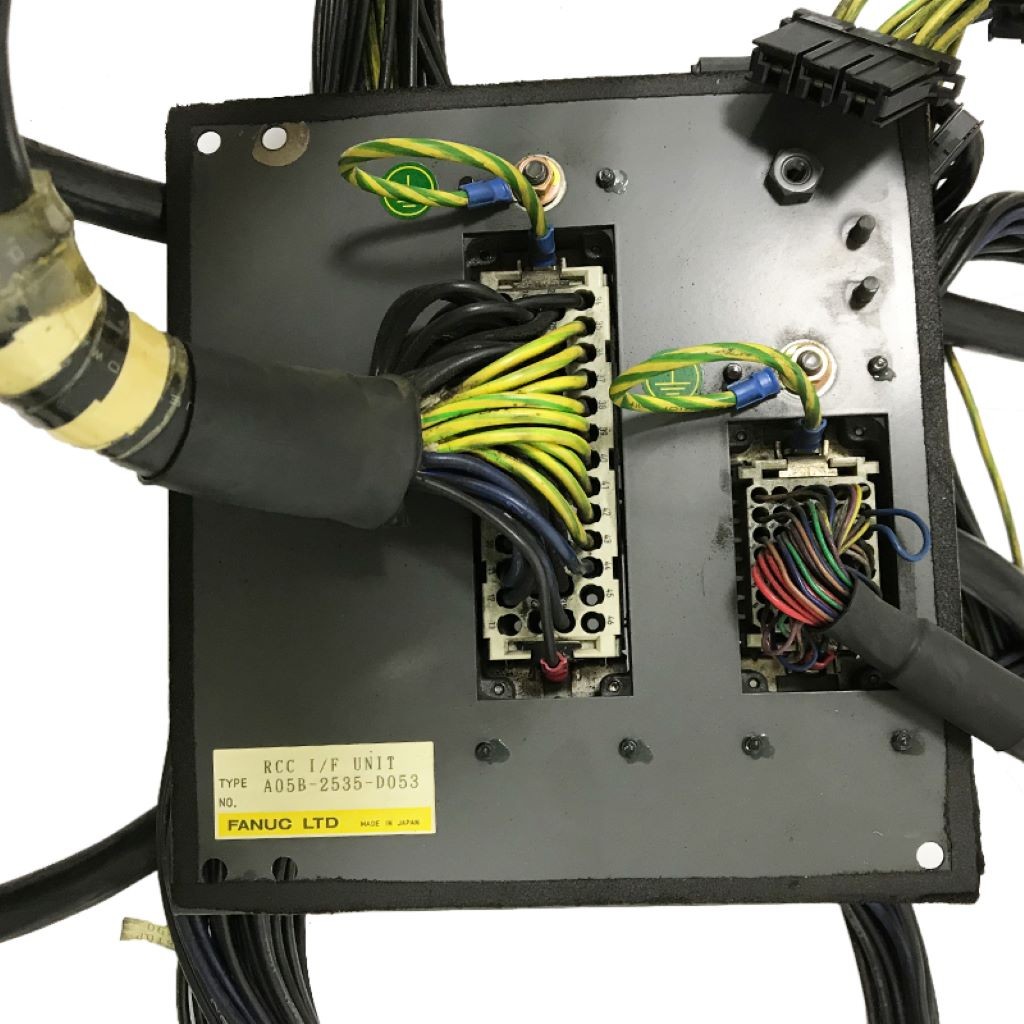 A05B-2535-D053 Fanuc RCC I/F UNIT Robotics Signal Cable Used