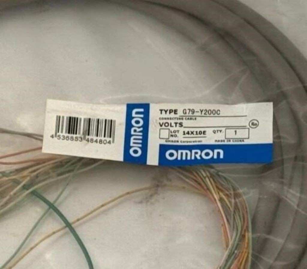 G79-Y200C Omron Connecting Cable 2M NEW