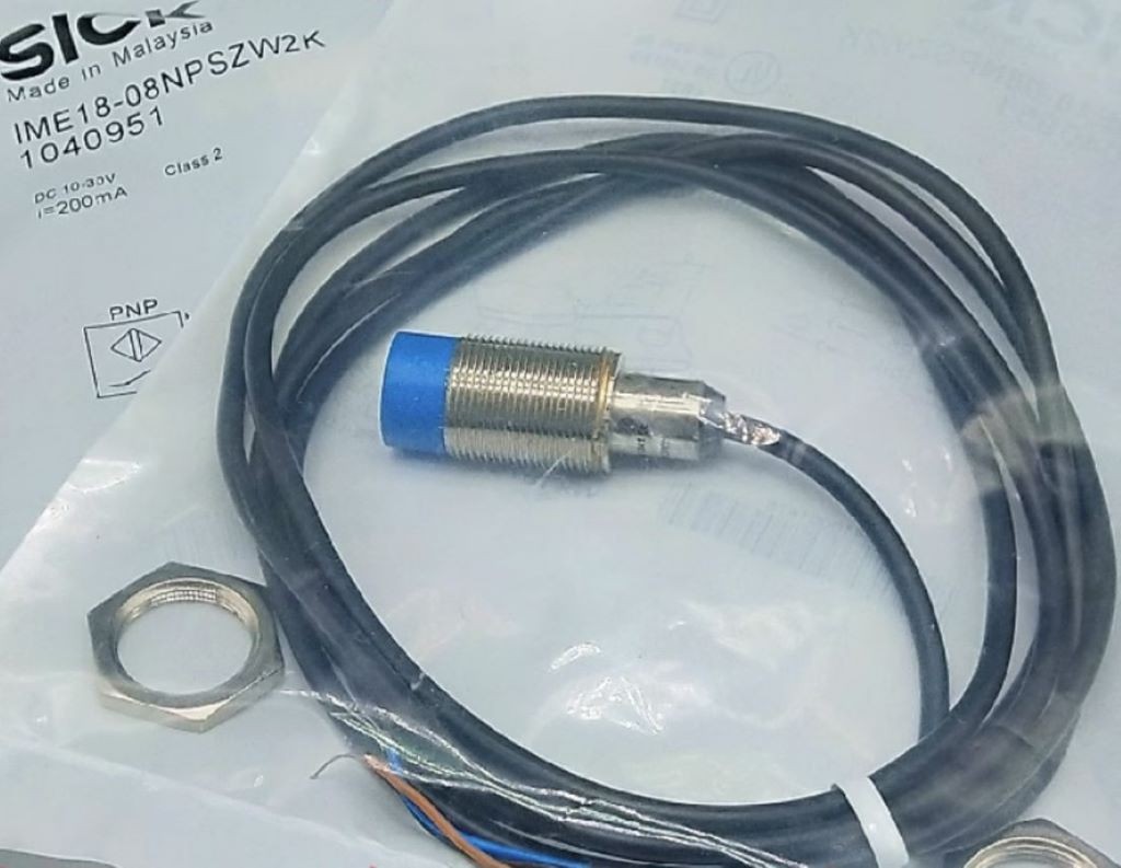 IME18-08NPSZW2K SICK Sensor NEW