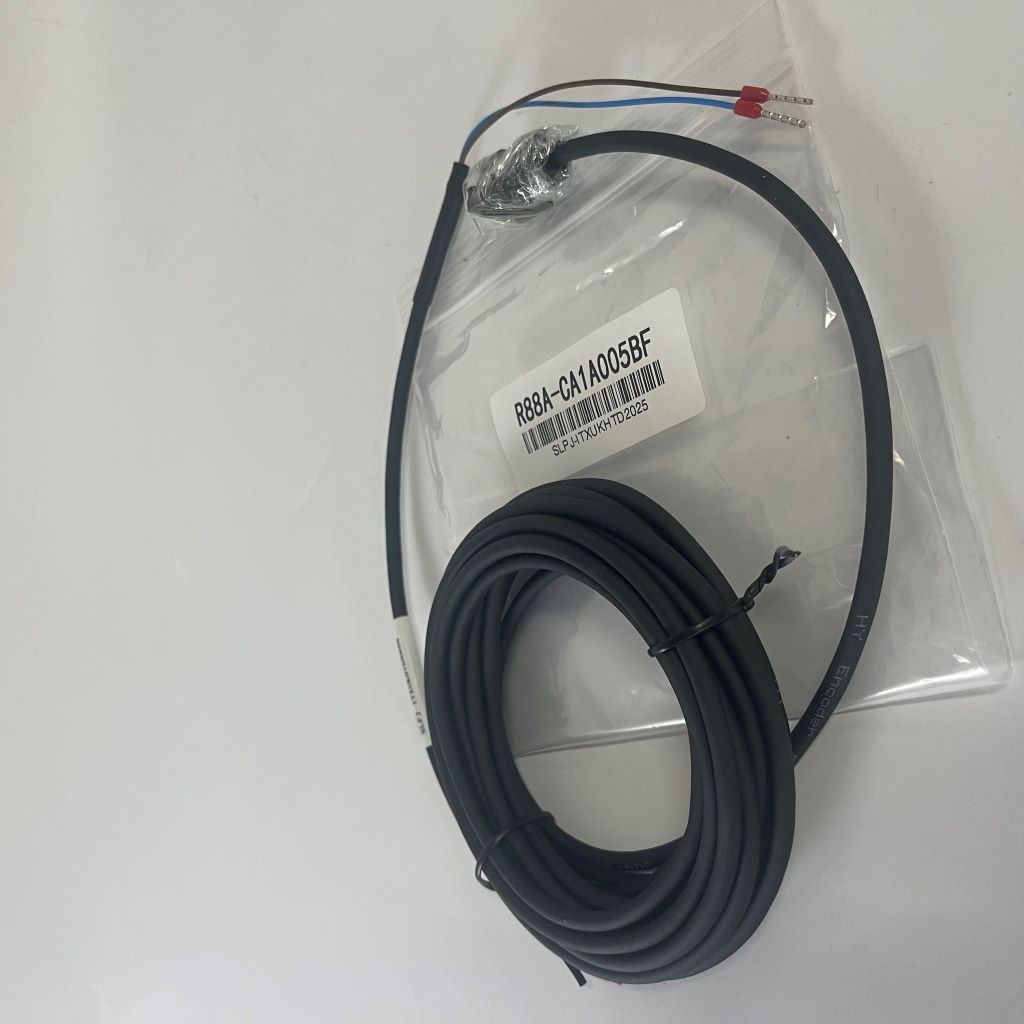 R88A-CA1A005BF Omron Brake Cable 5M NEW