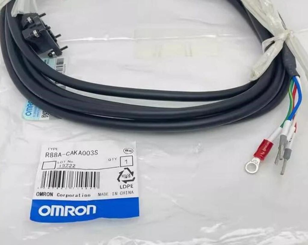 R88A-CAKA003S Omron Cable 3M NEW