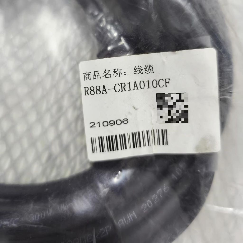 R88A-CR1A010CF Omron Cable 10M NEW