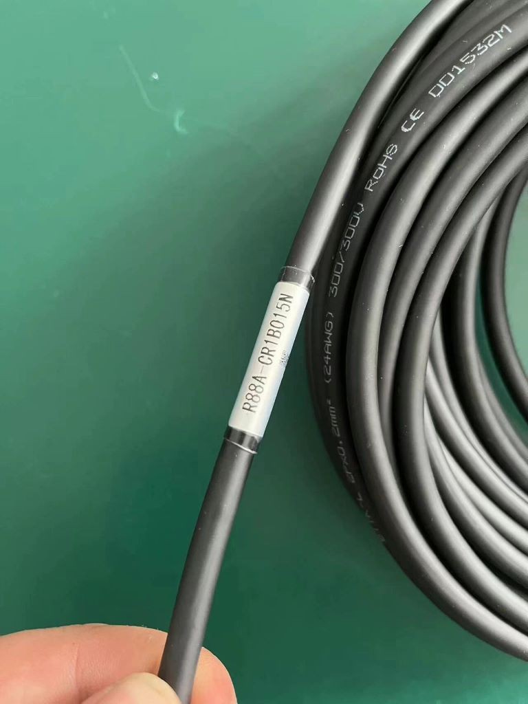 R88A-CR1B015N Omron Servo Power Cable 15M NEW