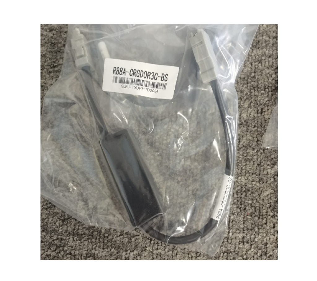 R88A-CRGD0R3C-BS Omron Cable NEW