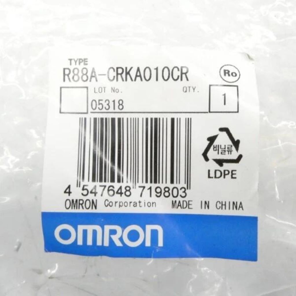 R88A-CRKA010CR Omron Cable 10M NEW