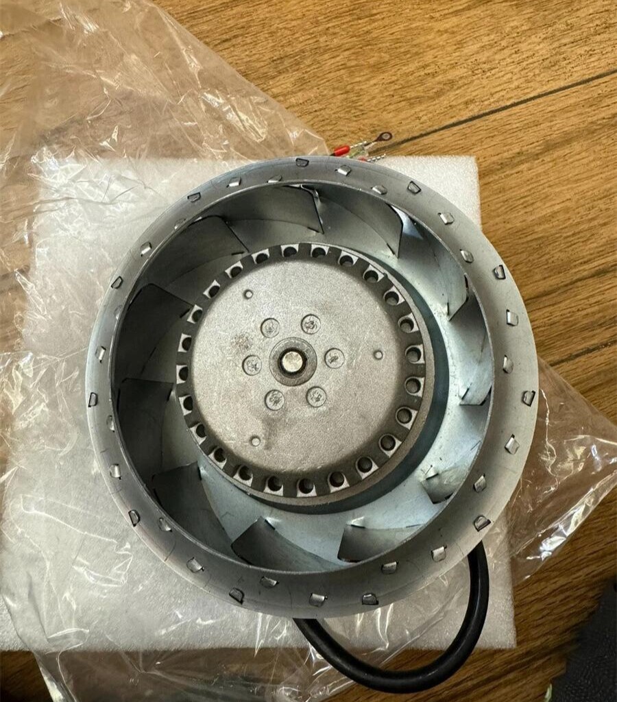 RCM160P5-3TP[D85]01 Royal Fan New And Original