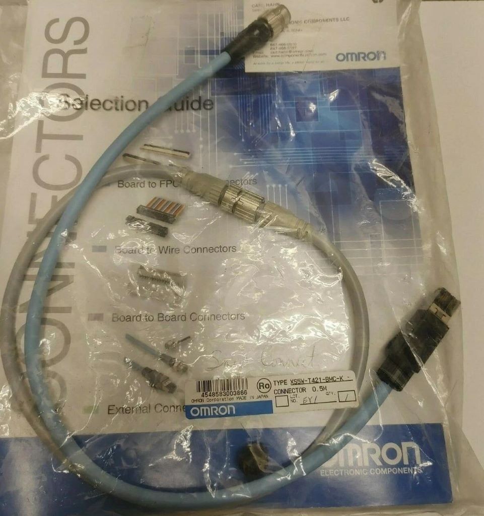 XS5W-T421-BMC-K Omron Connector Cable 0.5M NEW