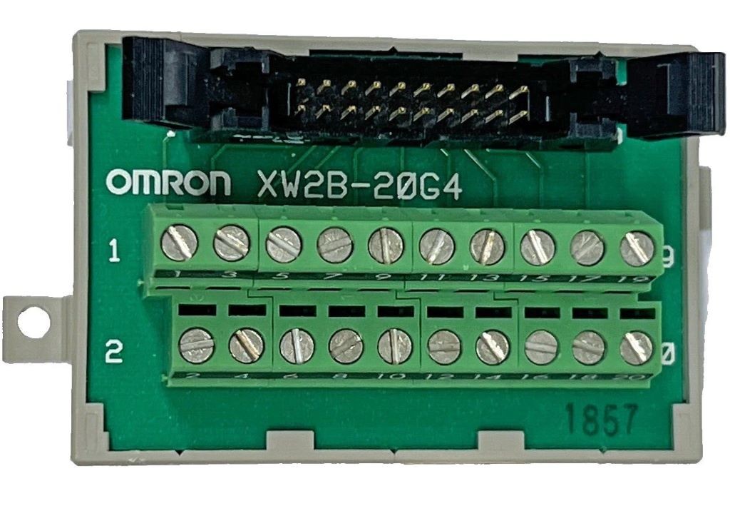 XW2B-20G4 Omron Terminal Block Witn 0.5M/1M/1.5M/2M/3M Cable NEW