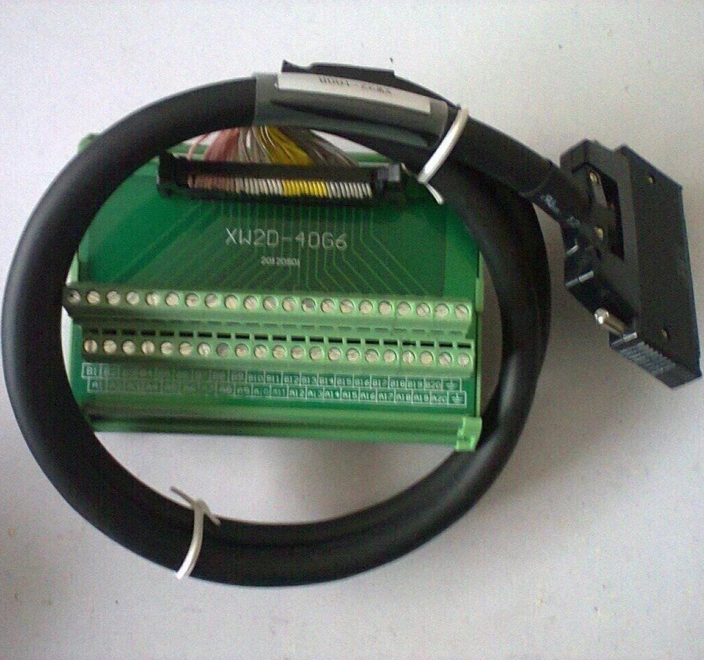 XW2D-40G6 Omron Terminal Block Witn 0.5M/1M/1.5M/2M/3M Cable NEW