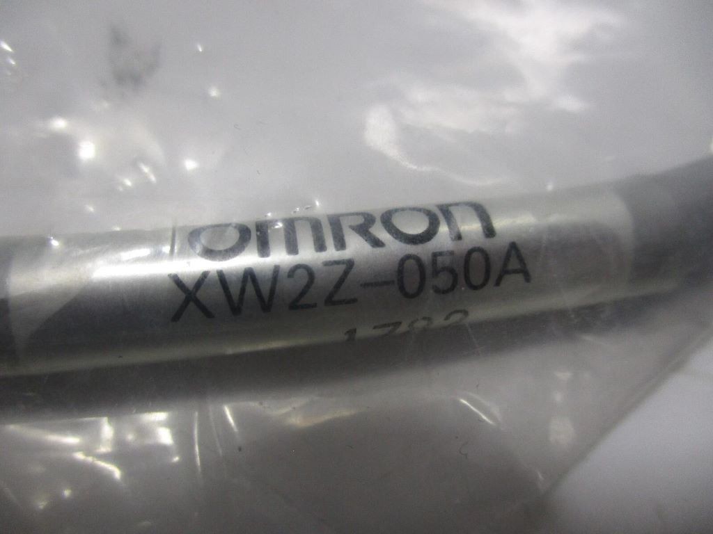 XW2Z-050A Omron Cable 0.5M NEW