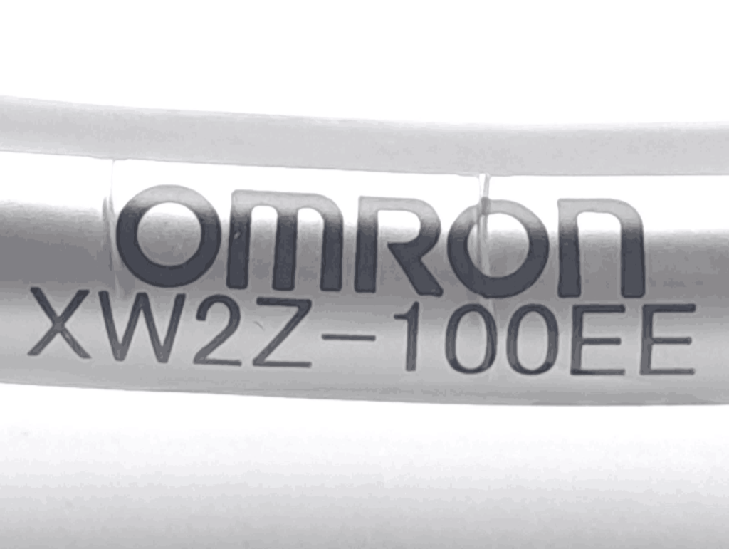 XW2Z-100EE Omron Cable 1M NEW
