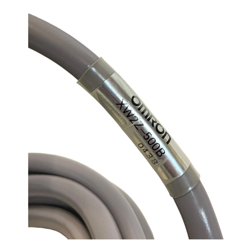 XW2Z-500B Omron Cable 5M NEW