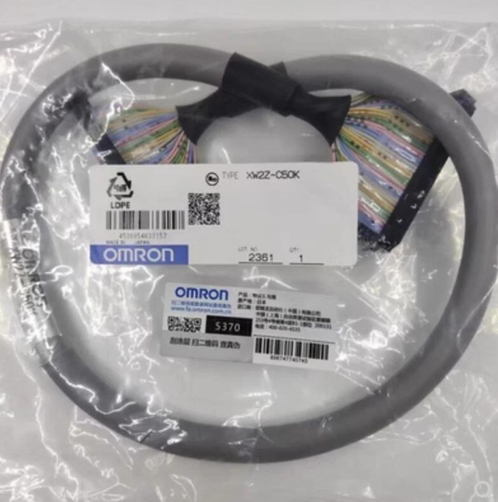 XW2Z-C50K Omron Cable 0.5M NEW