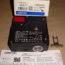 D4NL-4CDA-B4S OMRON Guard Lock Safety Door Switch New