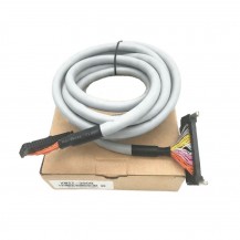 XW2Z-300B Omron Cable 3M NEW