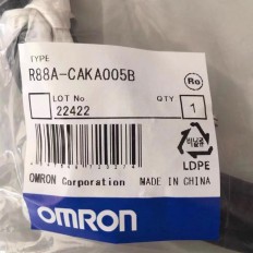R88A-CAKA005B Omron Brake Cable 5M NEW