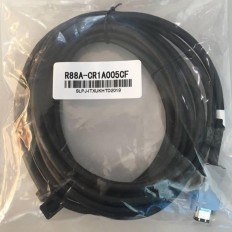 R88A-CR1A005CF Omron Cable 5M NEW