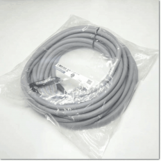 XW2Z-010B Omron Cable 10M NEW