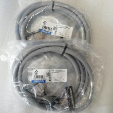 XW2Z-200K Omron Cable 2M NEW