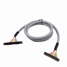 XW2Z-200PM Omron Cable 2M NEW