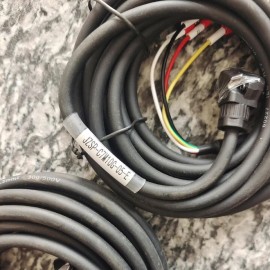 JZSP-C7M10G-05-E Yaskawa Cable 5M NEW
