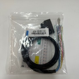 JZSP-CSI01-1-E Yaskawa Signal Cable 1M NEW