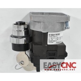 K1SD217B7XS SCHNEIDER Cam Switch With Key NEW