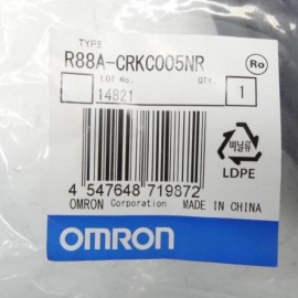 R88A-CRKC005NR Omron Encoder Cable 5M NEW