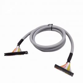 XW2Z-200PM Omron Cable 2M NEW